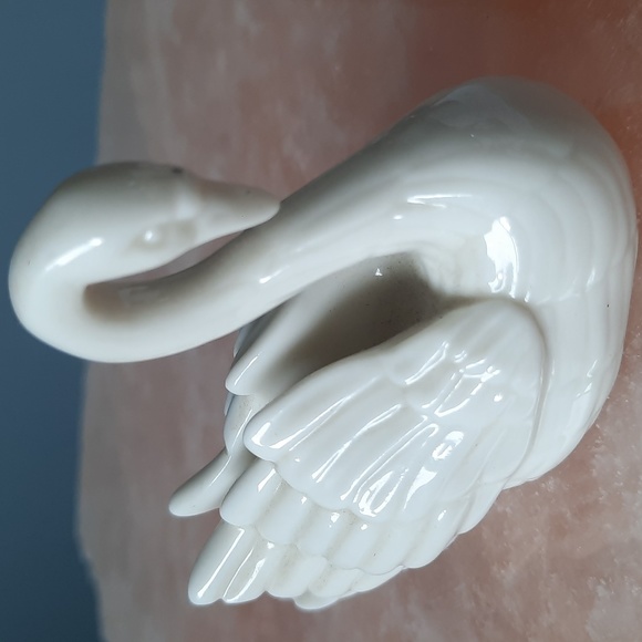 Lenox Porcelain Swan Figurine Place Card Holder - Picture 6 of 7